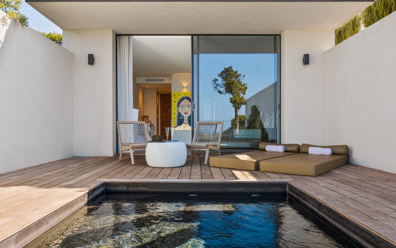 Suite Signature   Youri Mougel.jpg